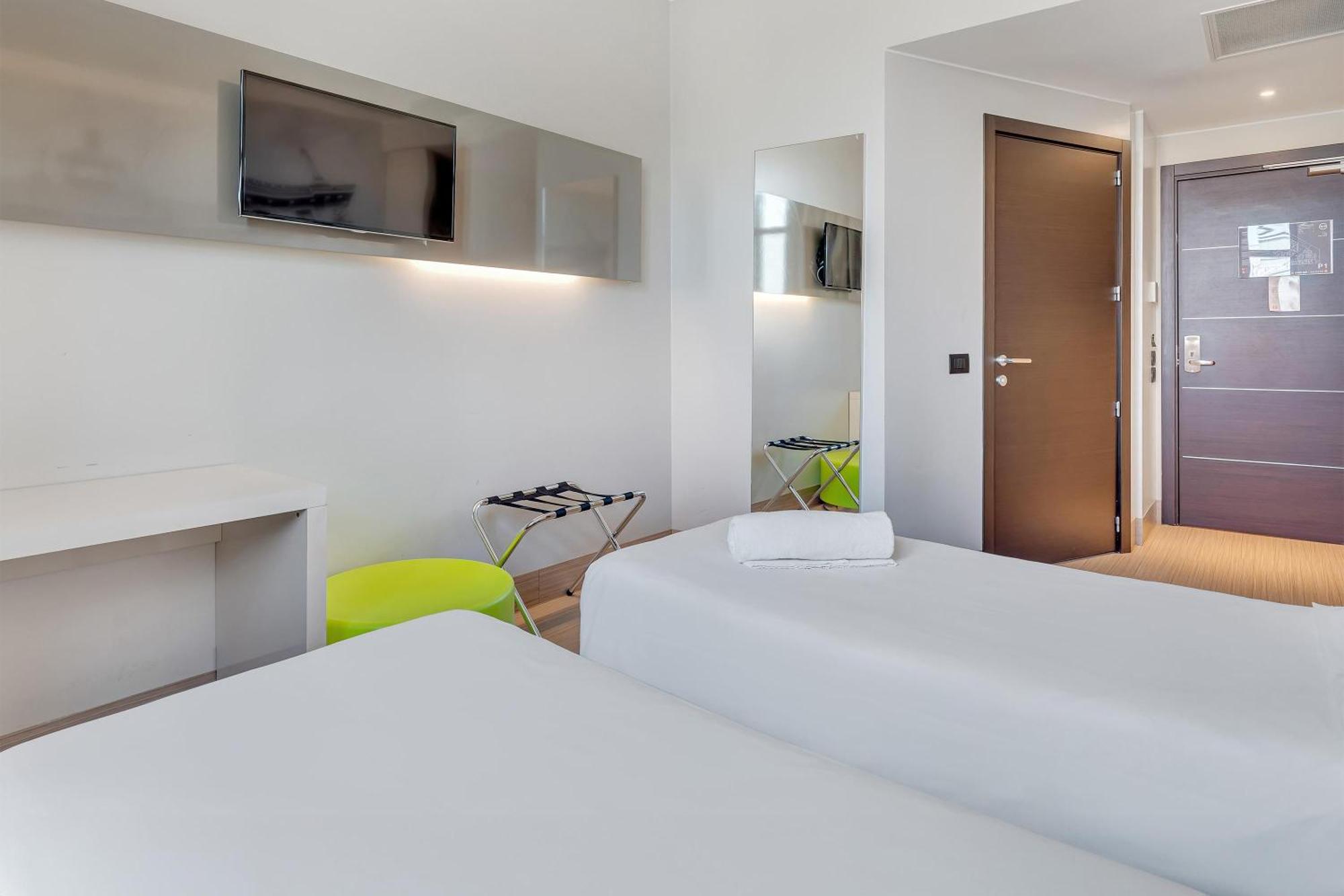 B&B Hotel Milano San Siro Esterno foto