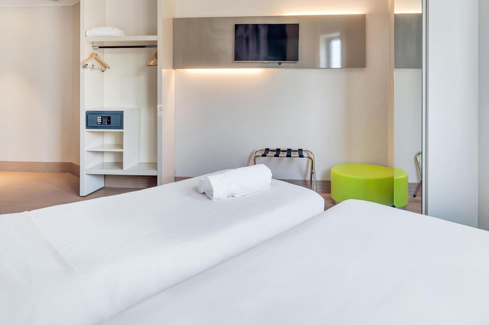 B&B Hotel Milano San Siro Esterno foto