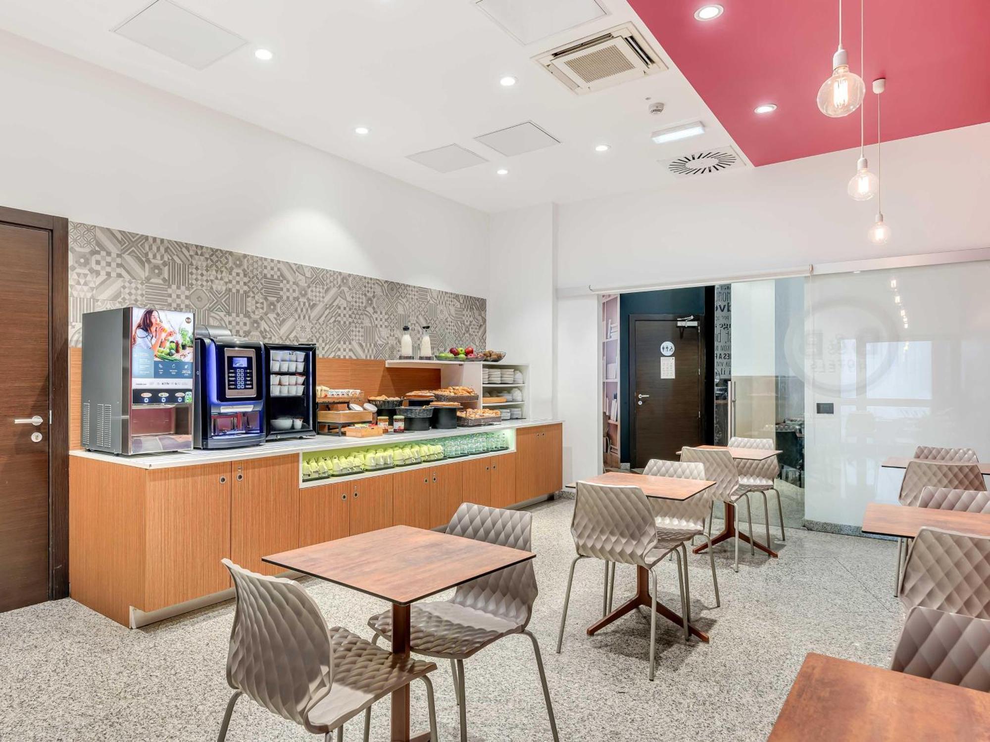 B&B Hotel Milano San Siro Esterno foto